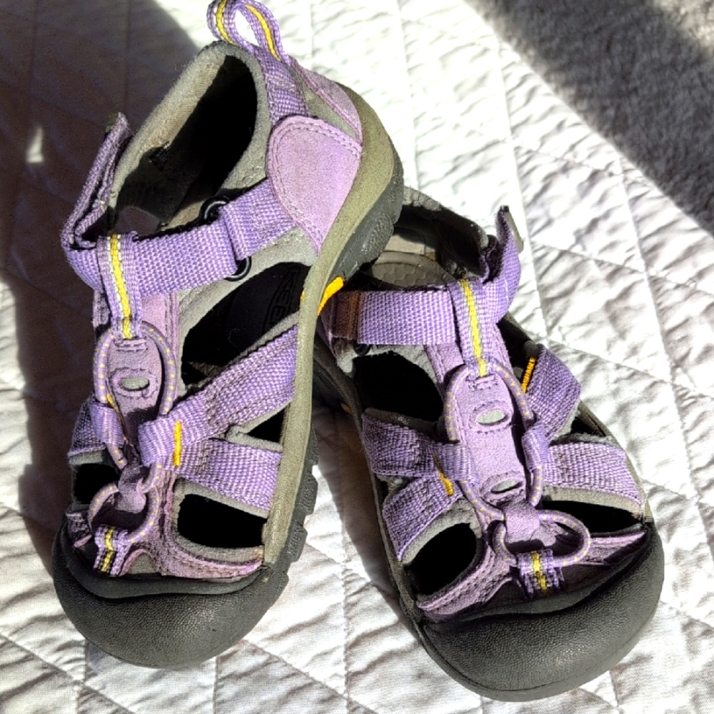 KEEN H2 Newport Sandals, Purple Kids Sz 11